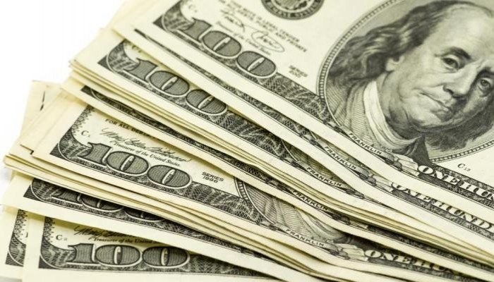 ارتفاع جنوني للدولار وتوقعات برفع سعره في البنك المركزي