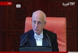 جلسة استثنائية تاريخية للبرلمان التركي