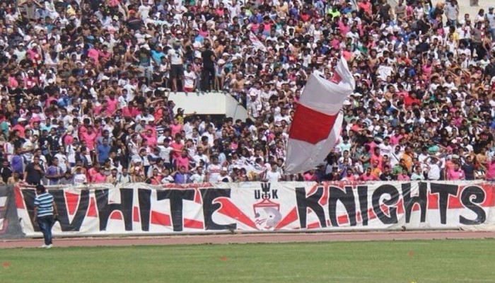 صن داونز يتلاعب بالزمالك ويهزمه بثنائية وجماهير الأبيض تشتبك مع بعضها (فيديو)