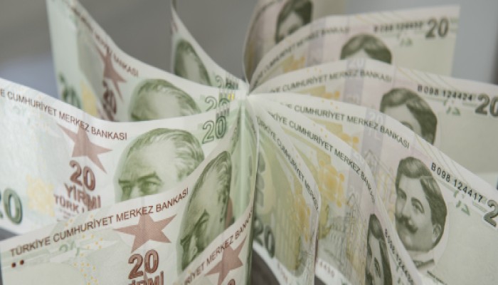 برغم الأحداث .. الليرة التركية تستعيد عافيتها سريعاً أمام الدولار
