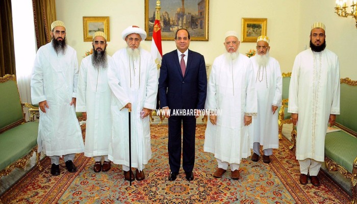 10 مليون جنيه من "بهرة" الهند لـ"تحيا مصر".. والسيسي يشيد بهم