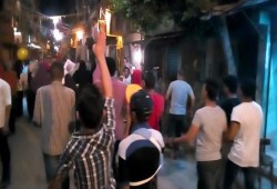 مسيرة ليلية مناهصة للانقلاب لثوار الرمل بالإسكندرية