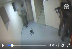 فيديو مثير للحظة اقتحام القوات الخاصة التركية برج مراقبة مطار اسطنبول ليلة الانقلاب