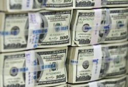 الدولار يلامس الـ13 جنيه في السوق السوداء