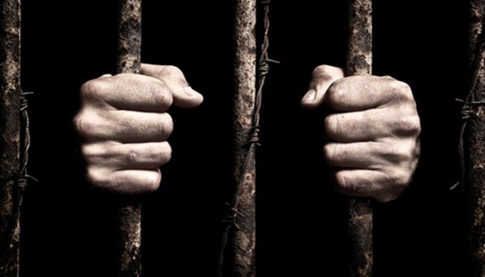 "مونيتور" تدين احتجاز معتقل بعد تبرئته ببني سويف