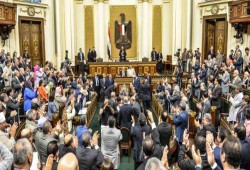 برلمان السيسي يوافق على زيادة المعاشات العسكرية