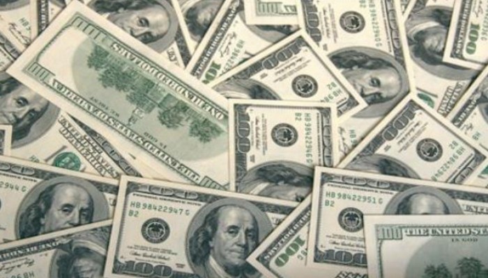 شعبة المستوردين: الدولار لم يتراجع ويتداول عند مستويات 12.30جنيه