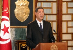 البرلمان التونسي يسحب الثقة من حكومة الصيد