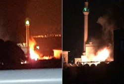 اندلاع حريق كبير بمسجد الجزار في عكا