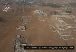 المعارضة تواصل تقدمها بحلب وتفك حصار أحياء فيها