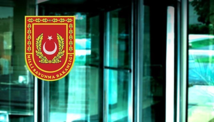 الدفاع التركية تعين قيادات جديدة وتعلن عدد القيادات "الفارّة"