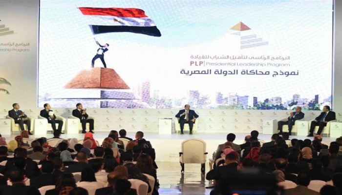 للمرة الثانية في 4 أشهر .. السيسي: حل مشكلة الدولار في أقرب وقت.. والجيش يتدخل لكبح الأسعار