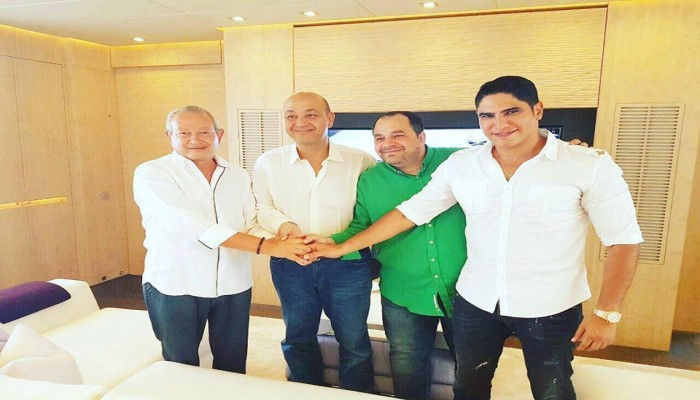 الانقلابي "عمرو أديب" من الخدمة بقنوات السعودية إلى بلاط رجل المخابرات في الإعلام