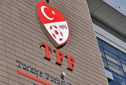 الاتحاد التركي لكرة القدم يقيل 105 من العاملين به بعد الانقلاب