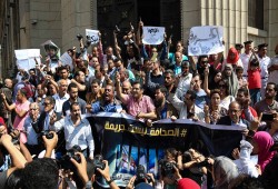 أوضاع الصحفيين في مصر خلال 6 أشهر.. 104 حالات احتجاز.. 4 إعدام