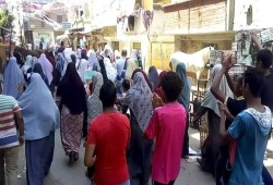 هتافات الثوار تشعل ميادين الإسكندرية
