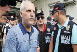 حبس والي اسطنبول السابق على ذمة تحقيقات المحاولة الانقلابية