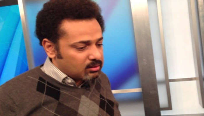 احتجاز المدون وائل عباس رغم الحكم ببراءته في قضية "النت"