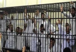 السجن 3 سنوات لمعتقل وبراءة 5 بإعادة إجراءات محاكمتهم بهزلية "الإسماعيلية"