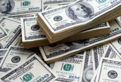 الدولار يرتفع بالسوق السوداء مسجلًا 12.90 جنيهًا للبيع