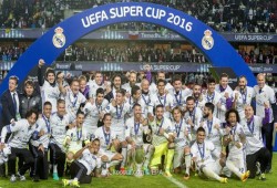 ريال مدريد ينتزع كأس السوبر الأوروبي من أشبيلية بأهداف قاتلة (فيديو)