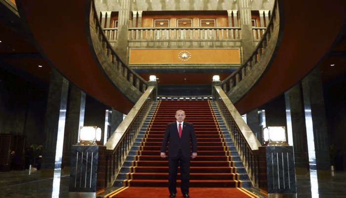 انقلابيو مصر يتهمون الرئيس أردوغان بمحاولة قتل "جمعة"