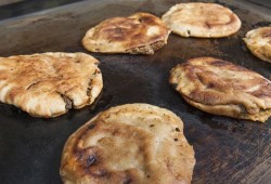 ضبط محل شهير يستخدم لحوم الحمير في "الحواوشي"