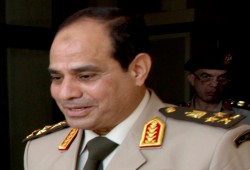 الإيكونوميست: السيسي سحق المصريين وانشغل بمشروعات بلا فائدة لتعزّيز صورته