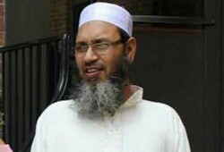 لحظة إطلاق النار على إمام مسجد في أمريكا ومقتله هو ومرافقه (فيديو)