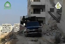 قتلى في غارات للنظام وروسيا والمعارك مستمرة بحلب