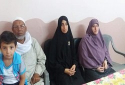 أهالي الشهداء بالشرقية يستنكرون الصمت الدولي عن مذبحة القرن