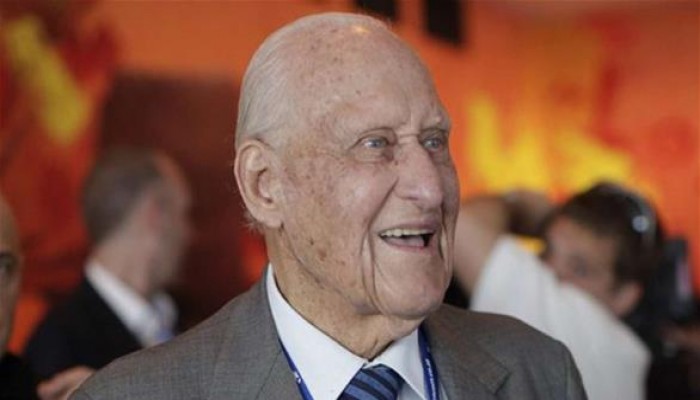 وفاة الرئيس السابق للفيفا.. عن عمر يناهز 100 عام