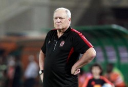 مارتن يول يطلب الرحيل عن الأهلي بعد تحذير السفارة الهولندية .. والإدارة تجمد التدريبات