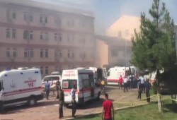 قتلى وجرحى باستهداف مقرين أمنيين بتركيا