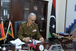 واشنطن بوست: أميركا حائرة بالتعامل مع عميلها حفتر