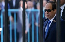 معاريف: السيسي على خطى مبارك في الفساد وإسكات المعارضين
