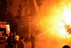 حريق هائل بمخزن أخشاب بالإسكندرية و الخسائر تقدر بالملايين