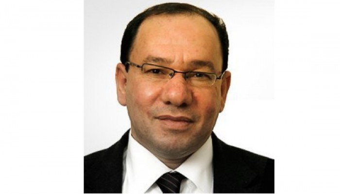 وائل قنديل يكتب : مع إسرائيل ذلك أفضل جداً