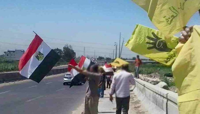 ثوار كفر الدوار بالحيرة يطالبون بعودة المسار الديمقراطى