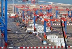 مصدر بـ"الزراعة": تكدس 1500طن مبيدات سامة بميناء الأدبية ومخازن الصف