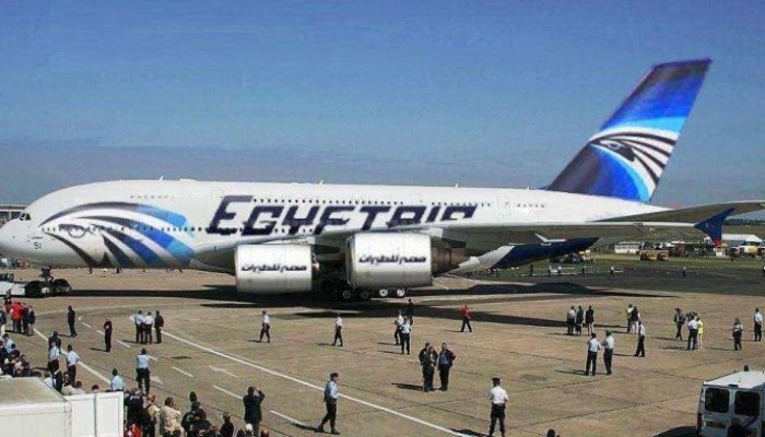 بلاغ بوجود قنبلة على متن طائرة مصرية متجهة إلى باريس