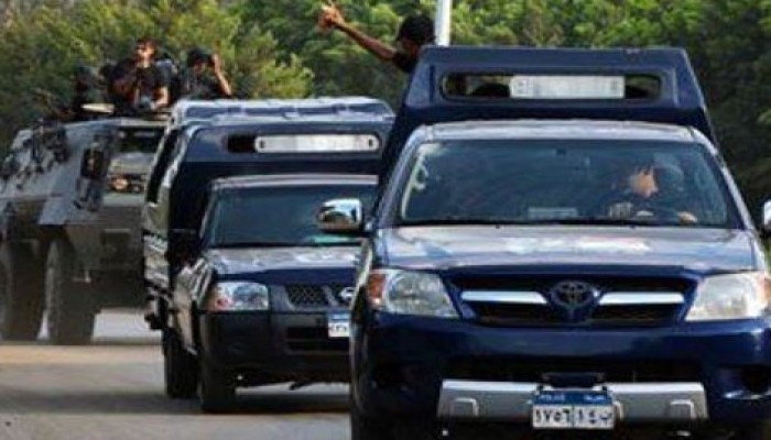 داخلية الانقلاب تتعدي على البائعين والتجار خلال حملة بمركز بدر