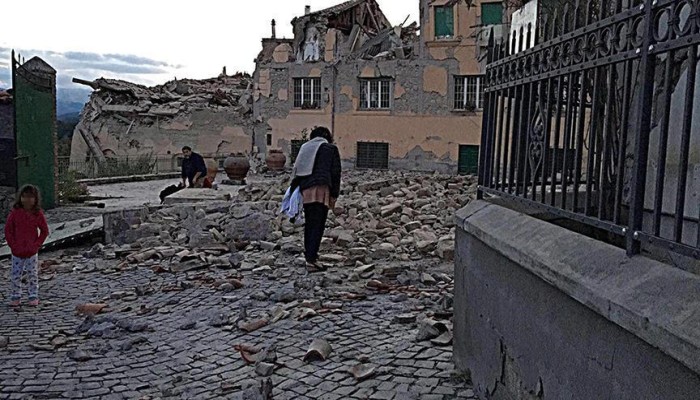ارتفاع حصيلة وفيات زلزال إيطاليا إلى 14 شخصا