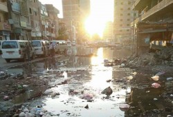 بسبب الصرف الصحي.. سائقو العوايد يحتجُّون بموقف كفر الدوار بالبحيرة