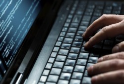 واشنطن تحقق في اختراق قراصنة روس لوسائل إعلام أميركية