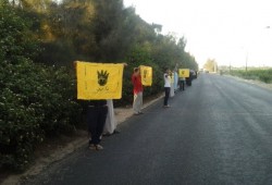 سلسلة بشرية لثوار كوم حمادة بالبحيرة ترفع شعار "قوم هات حقك"