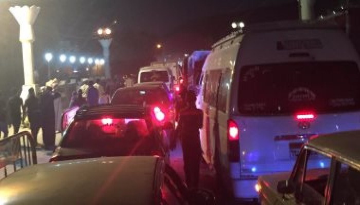 توقف طريق "القاهرة - الإسكندرية" الزراعى بسبب انقلاب مقطورة محملة بالأسمدة