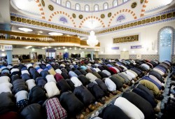 حزب يميني متطرف بهولندا يريد "إغلاق المساجد" و"حظر القرآن"