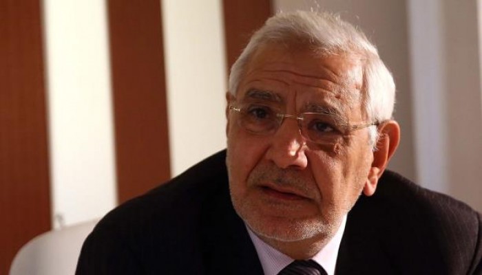 وائل قنديل يكتب : ملاطفة مقاتلٍ زاده الخيال