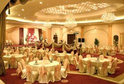 مفاجأه لكل عروسين ... حكومة الانقلاب تقر ضريبة على قاعات الأفراح